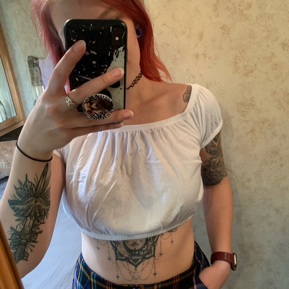 Hollister white crop top - Picture 3 of 7